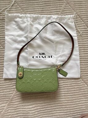 COACH Penn Shoulder Bag In Signature Leather